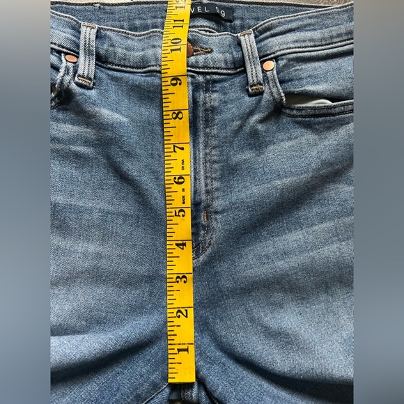 Level 99 high rise skinny ankle cigarette jeans in nostalgic wash. Size 10/30 - Picture 12 of 13